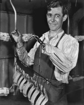 1946 Rouge Plant - disabled war veteran at work